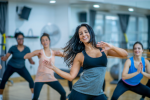 Autoexpressão através da dança: libertando-se com movimentos livres