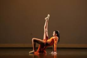 Autoexpressão através da dança: libertando-se com movimentos livres