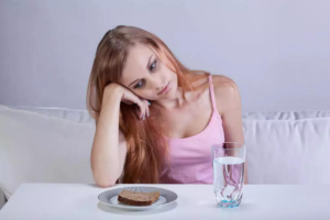 Adolescência e transtornos alimentares: compreendendo e enfrentando o desafio