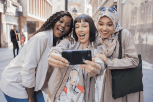 Geração Z: o papel das mulheres jovens no ativismo global